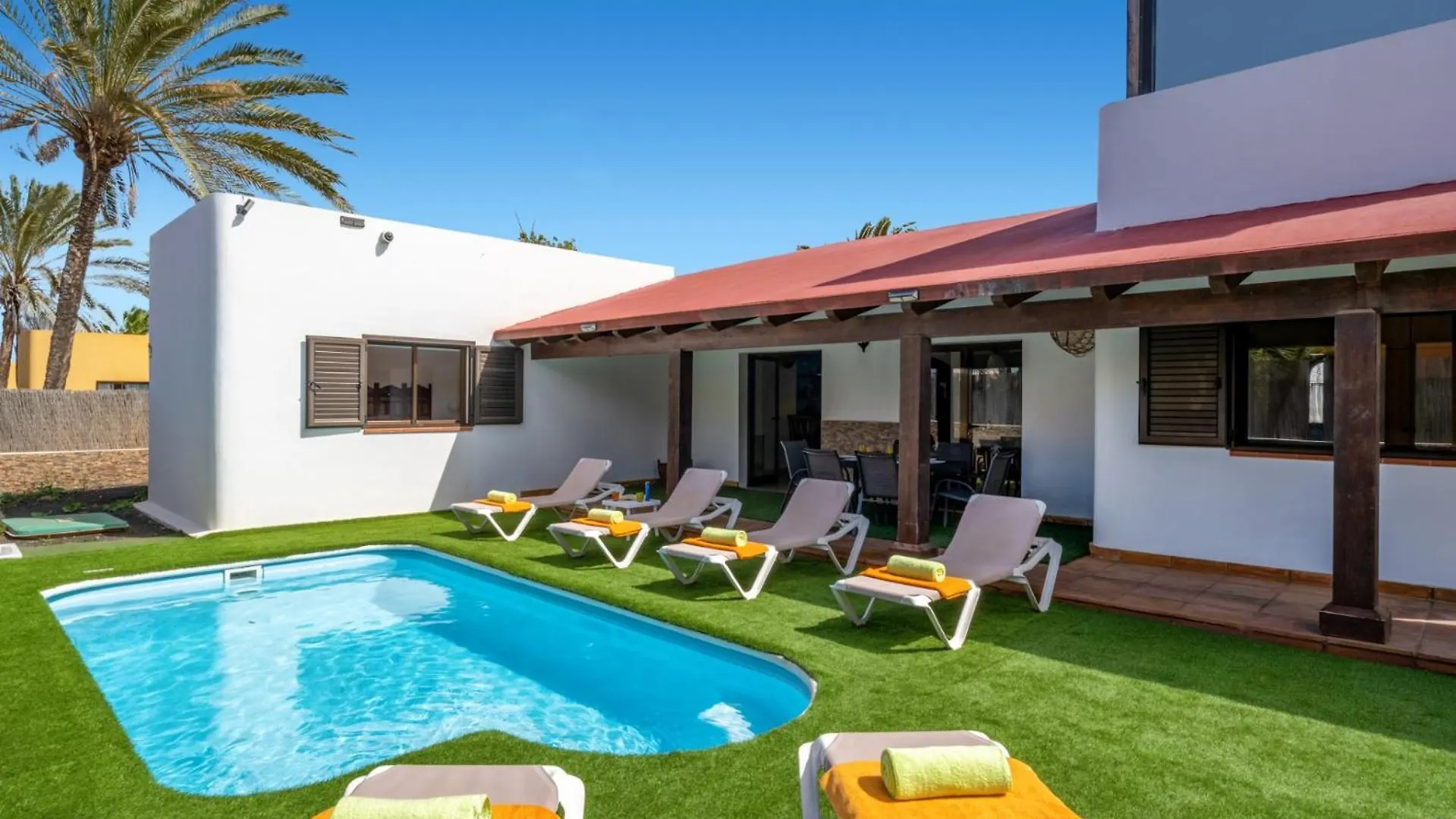 Villa Casablanca By Villa Plus Коральео